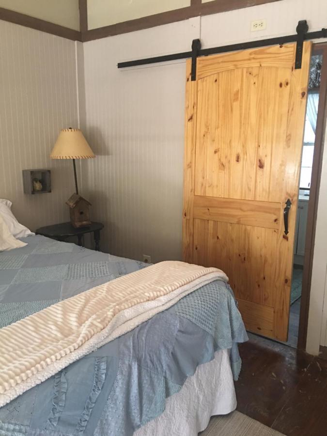Acorn Hideaways Canton Sweet Tweet Guesthouse King Bed Eksteriør billede