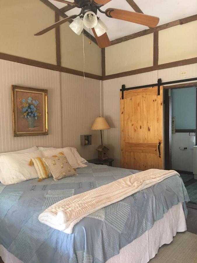 Acorn Hideaways Canton Sweet Tweet Guesthouse King Bed Eksteriør billede